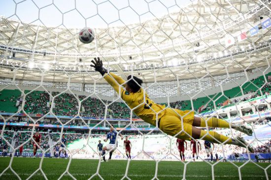 而杨超凭借 而杨超凭借