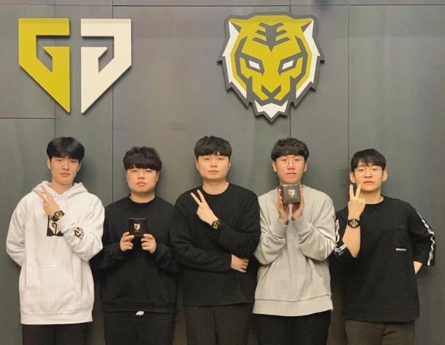 出现不自觉 出现不自觉